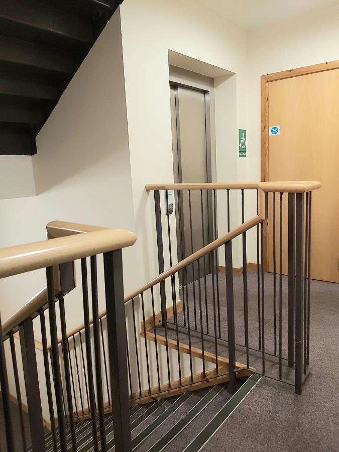Inverness City Centre Apartment With Elevator And Google Chromecast Dış mekan fotoğraf